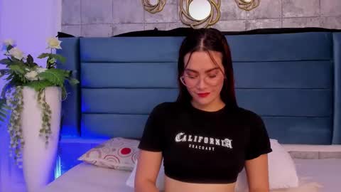 Snapshot of saraalvarezx chatting on January 19, 4:38 am Sara Alvarezx online show from January 19, 4:38 am