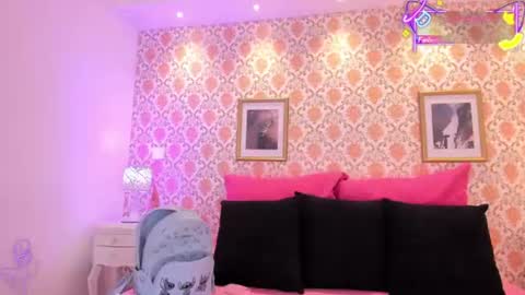 Snapshot of saraavila_ chatting on July 15, 8:03 pm SaraAvila online show from July 15, 8:03 pm
