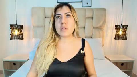 sarablonde_t online show from July 23, 7:56 pm