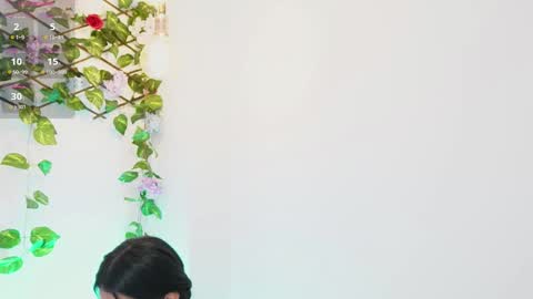 Sara online show from September 18, 5:59 pm