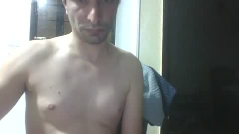 Snapshot of saraclit chatting on February 4, 11:53 pm pass kika online show from February 4, 11:53 pm