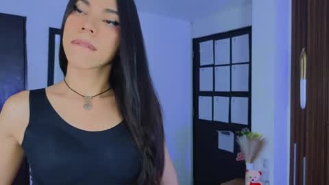 Sara online show from May 14, 7:53 pm