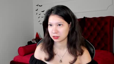 Snapshot of saradenars chatting on November 4, 5:17 am SaraDenars online show from November 4, 5:17 am