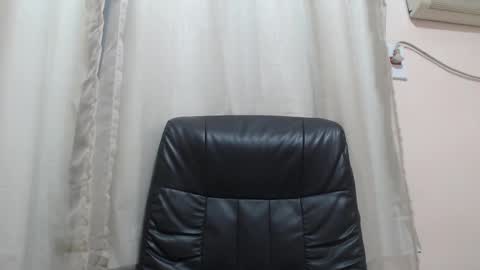 saradorj92 online show from November 9, 2:32 am