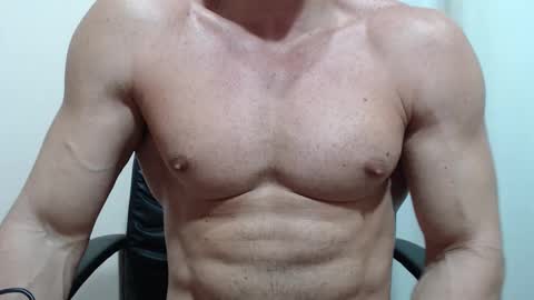 saradorj92 online show from February 5, 2:38 am