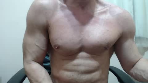 saradorj92 online show from March 8, 6:50 am