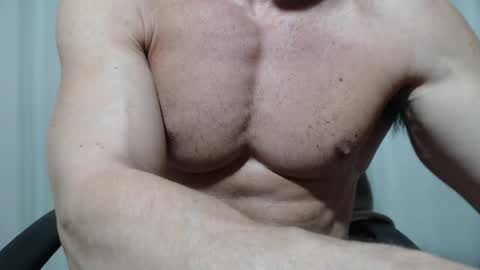 saradorj92 online show from April 19, 3:28 am