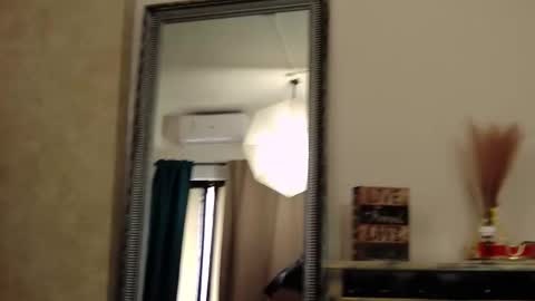 saraelise online show from October 12, 9:52 am