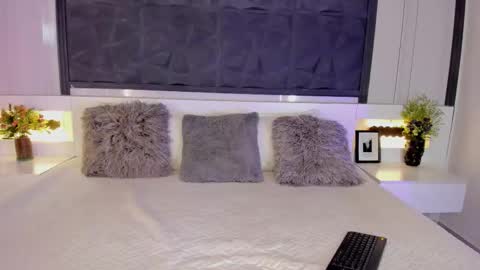 Snapshot of saragomez_1 chatting on February 23, 11:18 am Sara Gomez online show from February 23, 11:18 am