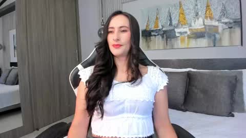  Sara Gomez  online show from May 30, 12:35 pm
