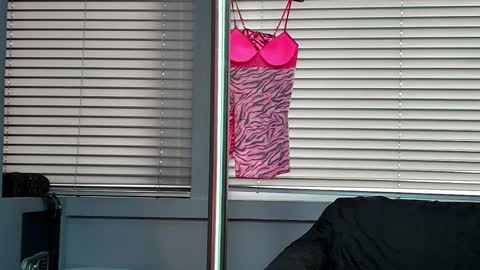 sarah917 online show from December 2, 8:48 pm