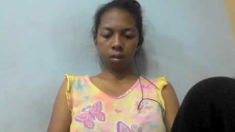 sarah146341 online show from May 4, 8:16 pm