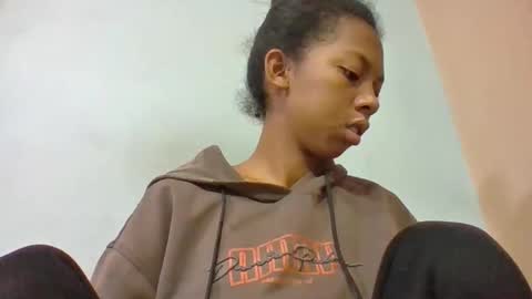 sarah146341 online show from May 24, 7:57 am