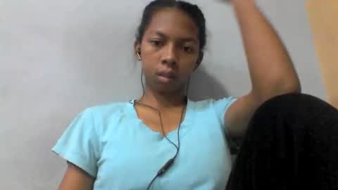 sarah146341 online show from May 28, 4:59 pm