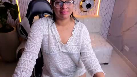 sarah_bay_tx online show from July 2, 8:37 pm