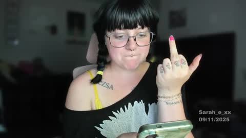 Sarah online show from September 12, 2:33 am