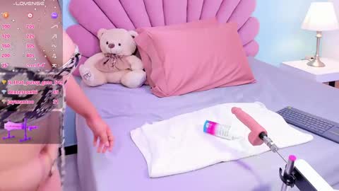 Sarah online show from December 22, 3:33 am