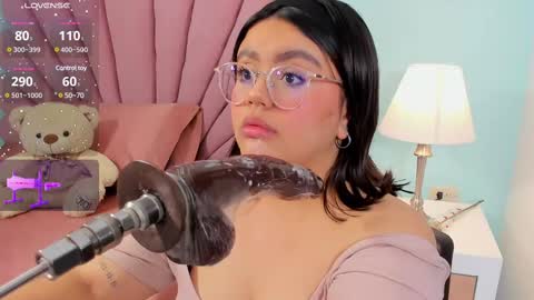 Sarah online show from March 8, 11:49 pm