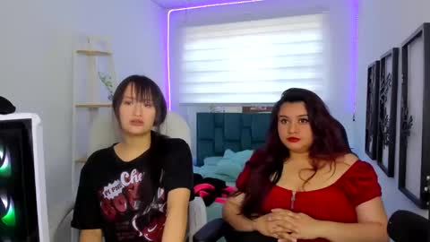 Sarah Ramirez online show from November 22, 8:19 pm