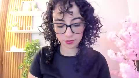 Sarah online show from February 14, 2:30 am