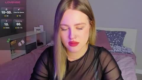 Sarah online show from October 31, 12:22 am