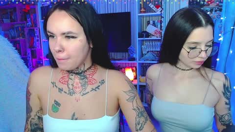 Snapshot of sarahbelltorn chatting on December 15, 9:31 pm 9 Hokage Sarah online show from December 15, 9:31 pm