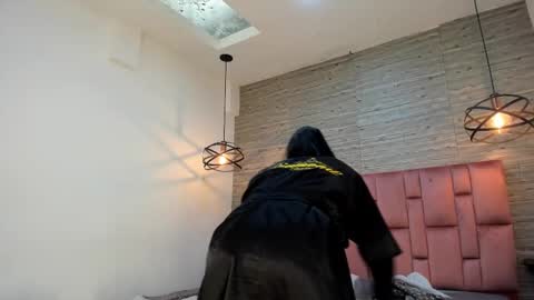 Sarah Deyvis online show from February 17, 8:26 pm