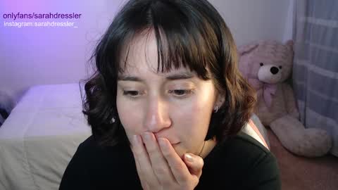 sarahdressler online show from December 8, 3:21 am