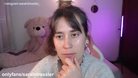sarahdressler online show from December 21, 11:01 pm