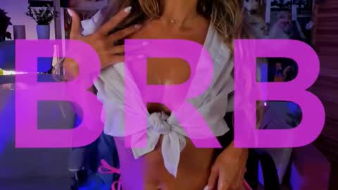 Divine Sarah NONUDE model online show from December 18, 11:16 am