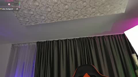 Sarahjadore online show from March 6, 7:54 pm