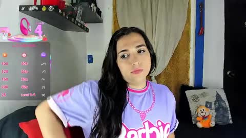 Snapshot of sarahjey chatting on March 20, 4:12 pm SARAHJEY online show from March 20, 4:12 pm