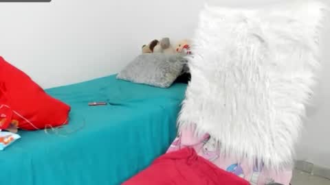 Sarah online show from February 15, 2:03 pm