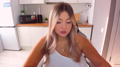 Sarah online show from September 16, 1:12 pm