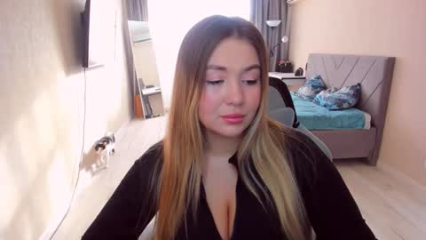 Sarah online show from February 27, 12:38 pm