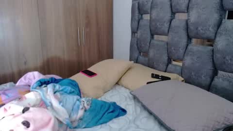 Lia online show from January 29, 2:32 pm