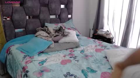 Lia online show from October 7, 6:16 pm