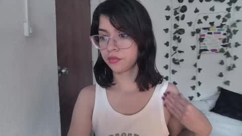 Sarah  online show from December 14, 7:51 pm