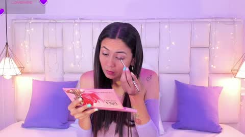 Snapshot of sarahsophia_ chatting on January 17, 11:38 am SARAH online show from January 17, 11:38 am