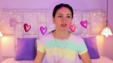 Snapshot of sarahsophia_ chatting on February 26, 11:30 am SARAH online show from February 26, 11:30 am