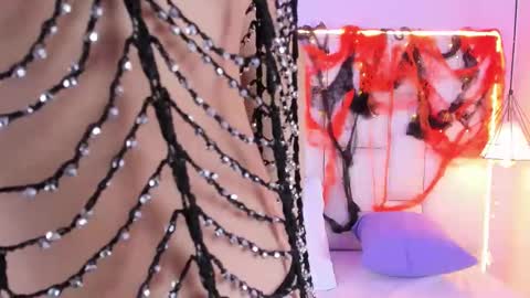 Snapshot of sarahsophia_ chatting on October 16, 11:44 am SARAH online show from October 16, 11:44 am