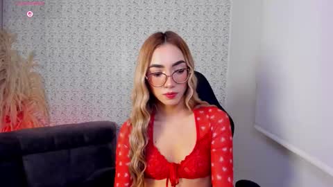 Sara jones   online show from December 2, 4:02 pm