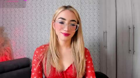 Sara jones   online show from March 24, 11:26 am