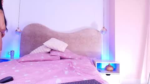 Sara  online show from January 16, 11:58 am