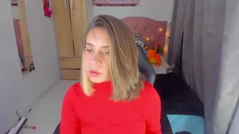 sara  online show from January 9, 11:56 pm