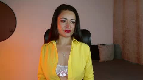 Snapshot of saramilf_69 chatting on January 18, 12:04 pm saramilf_69 online show from January 18, 12:04 pm