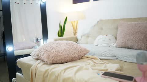 Sara online show from December 3, 12:46 am