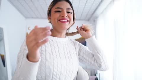 Sara online show from December 14, 9:24 pm