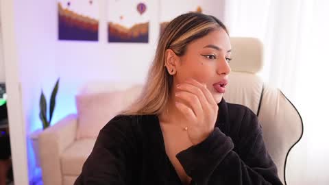 Sara online show from December 21, 9:04 pm