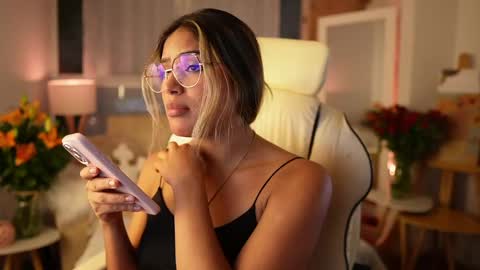 Sara online show from March 12, 1:58 am